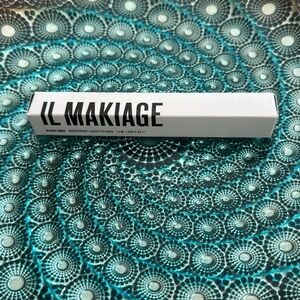 IL Makiage liquid eyeliner